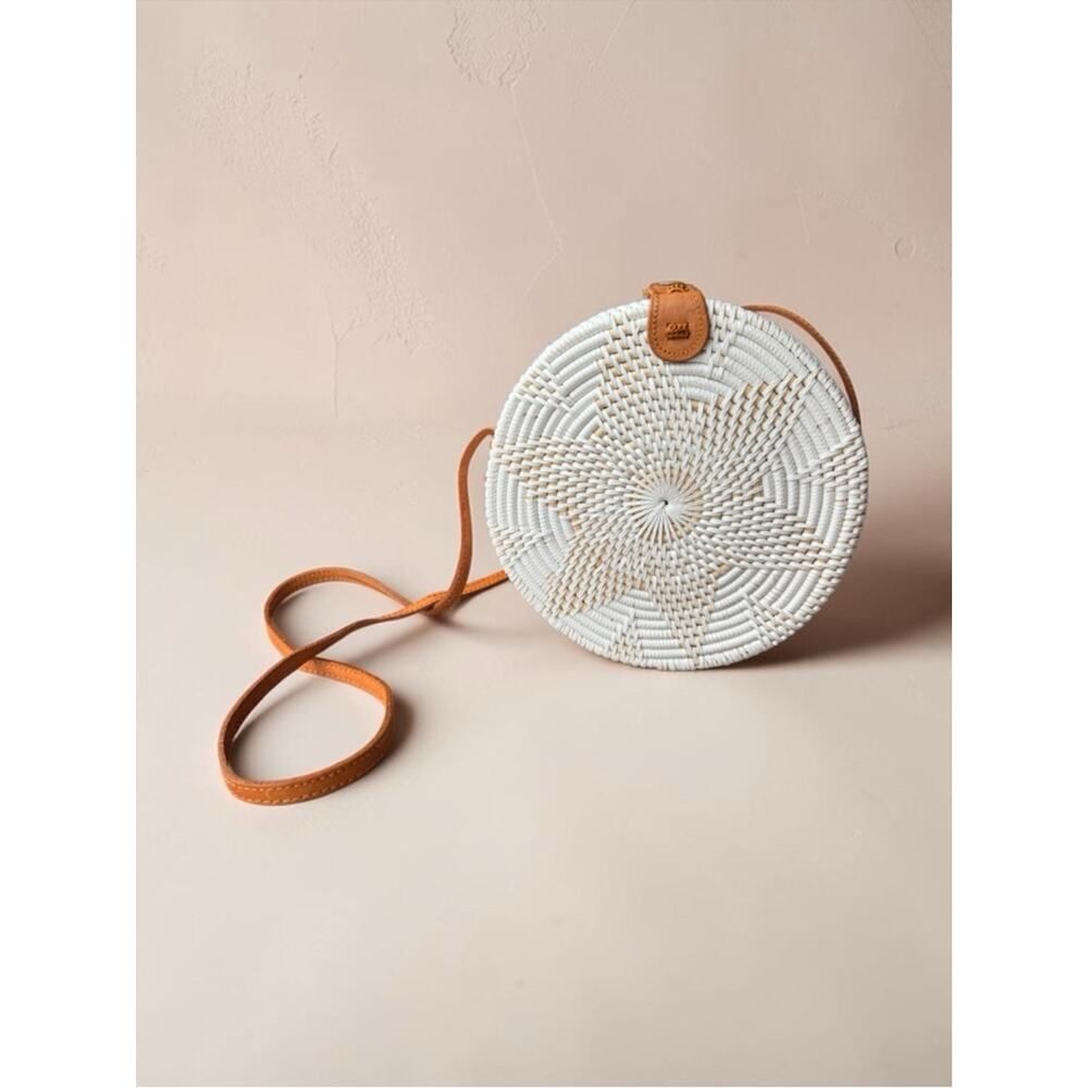 Woven Round Rattan Crossbody Bag Boho Straw Circle Purse